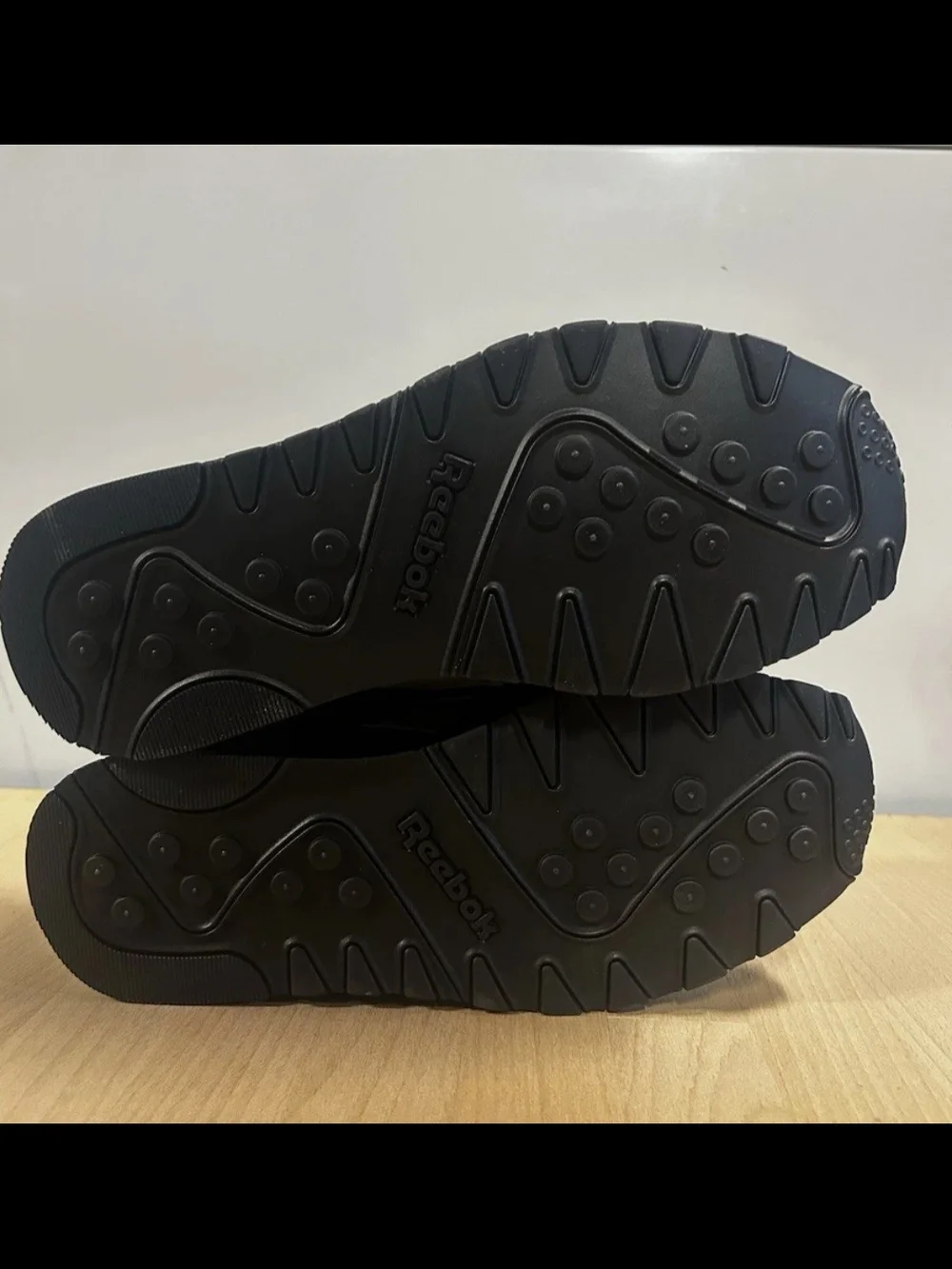 Reebok Unisex Classic Nylon 100230984 Black Gray Yellow Lace-Up Low Top Running